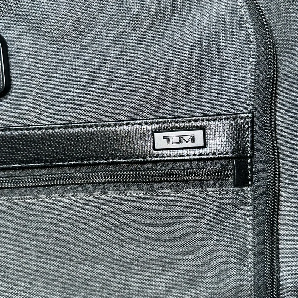 Tumi Alpha 2 Slim Deluxe Portfolio Bag